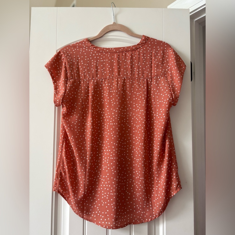 fun 2 fun- Women's Coral Polka Dot V-Neck Top - Picture 3 of 4